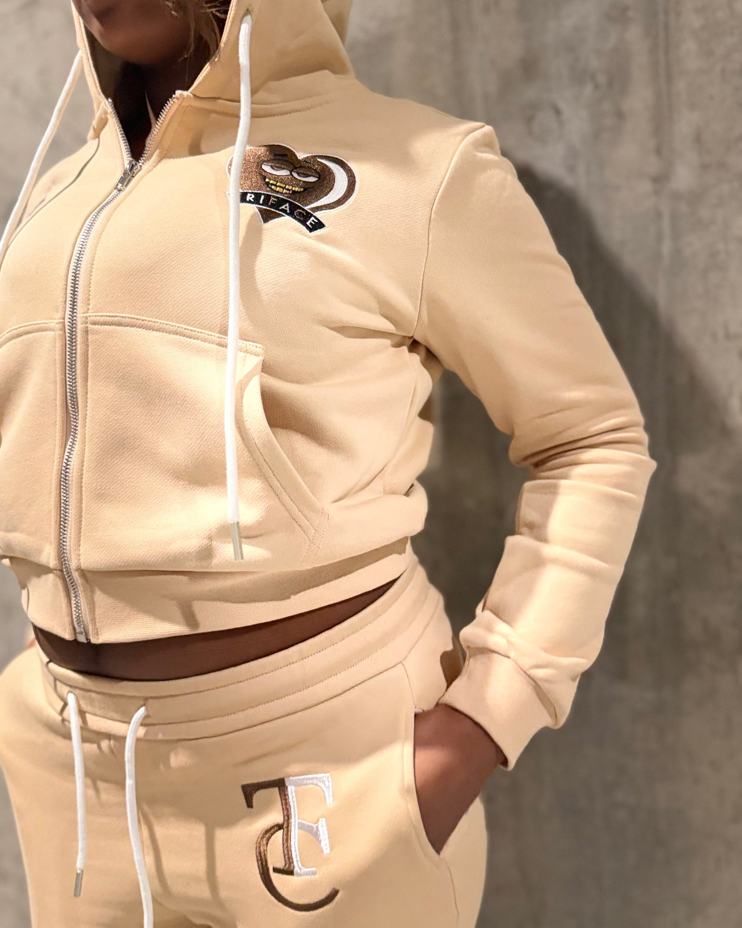 WOMEN'S COMFORT SETS